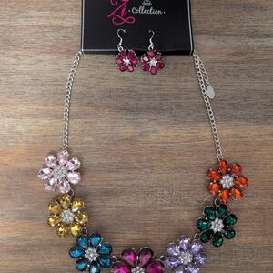 Paparazzi Accessories Zi Collection Outgoing Flower Necklace 2023 NEW